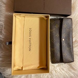 Authentic Bifold Wallet Monogram